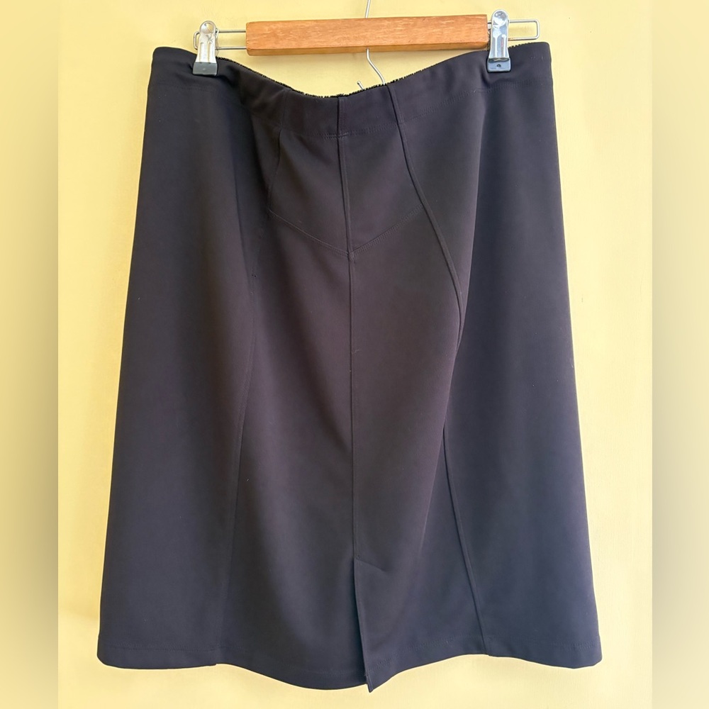 Daisy Fuentes Black Skirt XL Pre-Loved